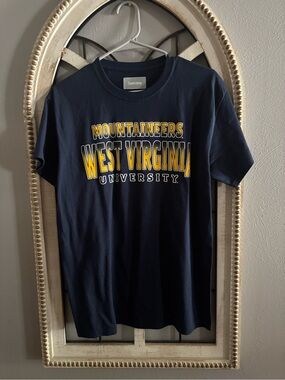 West Virginia University Mountaineers Navy Short Sleeve Tee Medium nwot